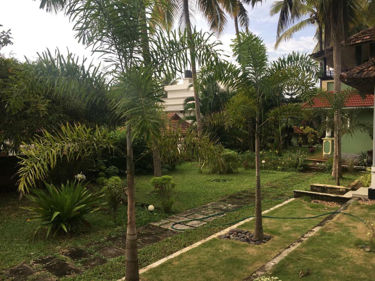 Divine Bliss Beach Resort Varkala Buitenkant foto